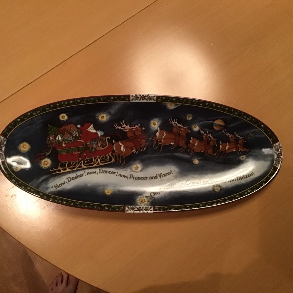 Portmeirion Christmas Story Susan Winget Oval Yule Log Platter Santa Reindeer